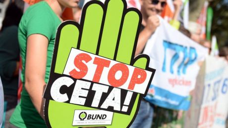 stop_ceta.jpg